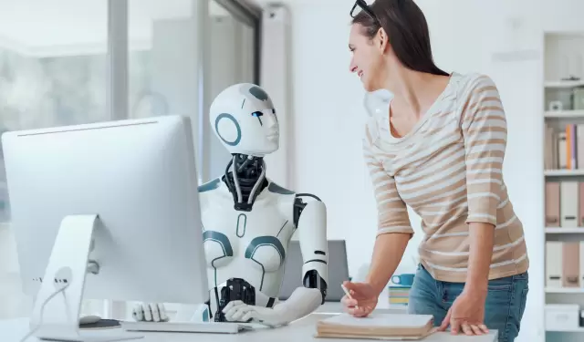 Empresa sin humanos: IA al mando, resultados inesperados.