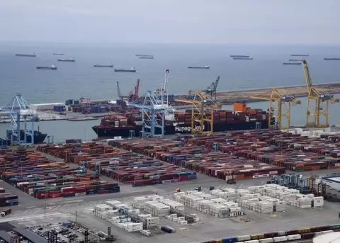 Vista de la terminal de contenedores del Puerto de Barcelona