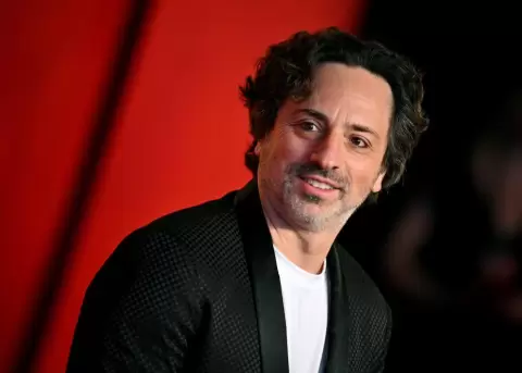 Sergey Brin predice inteligencia artificial general antes de 2030.