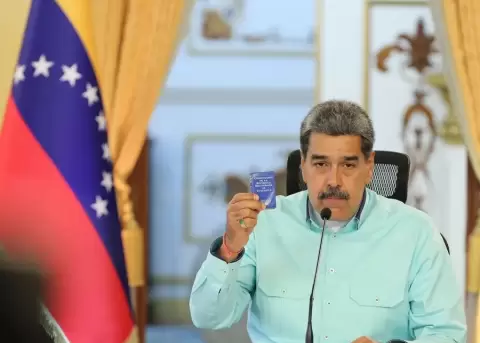 Maduro dice que es «inquebrantable» su voluntad de «recuperar completamente» el Esequibo