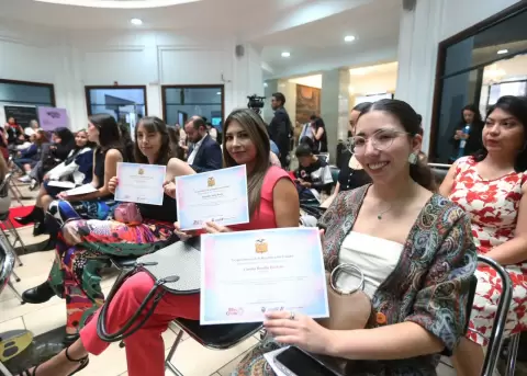 Ministerio de la Mujer impulsa programa para el empoderamiento económico femenino
