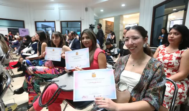 Ministerio de la Mujer impulsa programa para el empoderamiento económico femenino