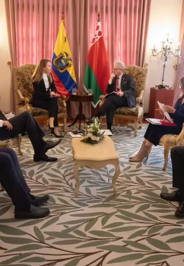 Quito recibe a líderes del mundo para la investidura de Noboa