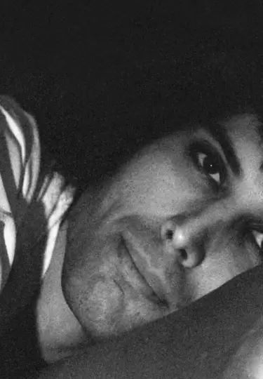 Mujer afirma ser hija de Freddie Mercury tras prueba de ADN.