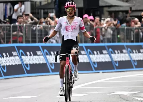 Richard Carapaz es uno de los favoritos en ganar el Giro de Italia.