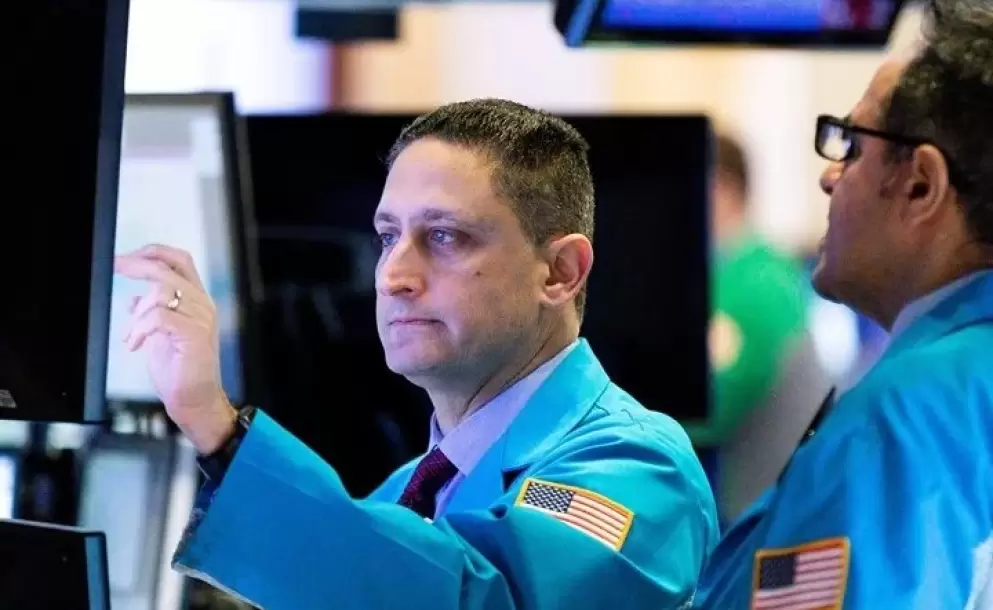 Wall Street cierra con fuertes ganancias tras retrasar Trump los aranceles a la UE