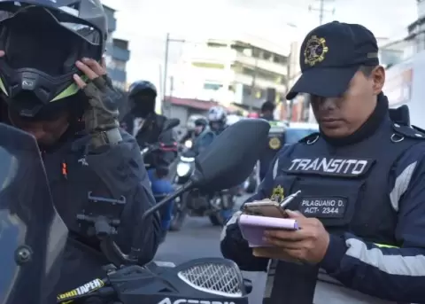 Más de 160 motociclistas sancionados por llevar pasajeros no permitidos en 2025