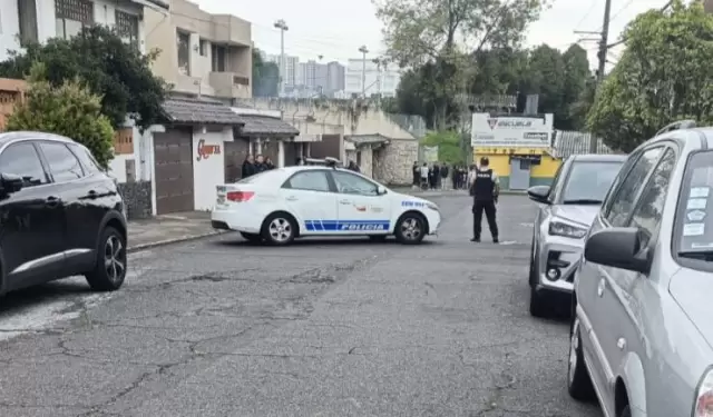 Una mujer fue asesinada en la calle Pedregal, en el norte de Quito, el 16 de marzo de 2025.