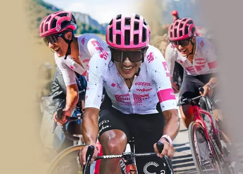 Richard Carapaz está segundo en el Giro de Italia.