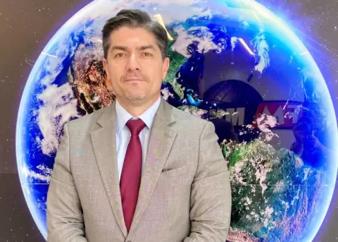 Andrés Robalino.