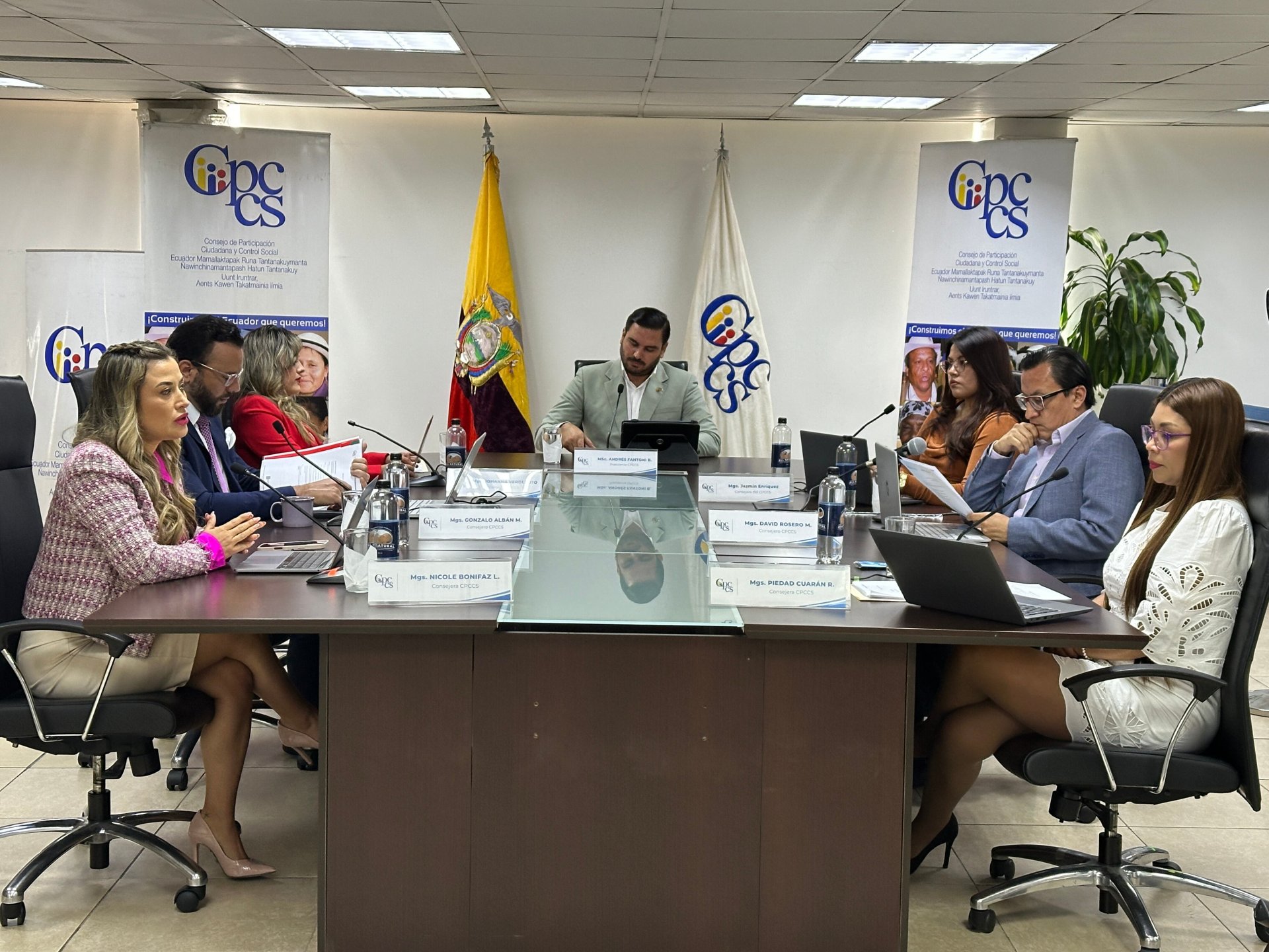 CPCCS aprueba hoja de ruta para iniciar el proceso de selección de la ...