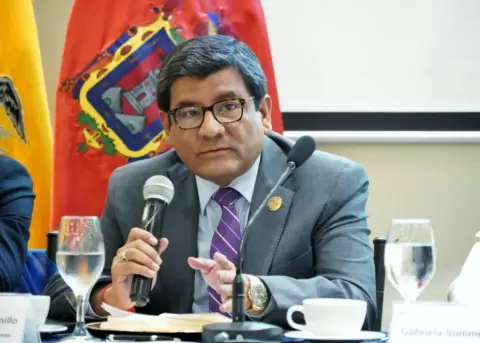 Ecuador retoma negociaciones en EE.UU. para eliminar arancel del 10%