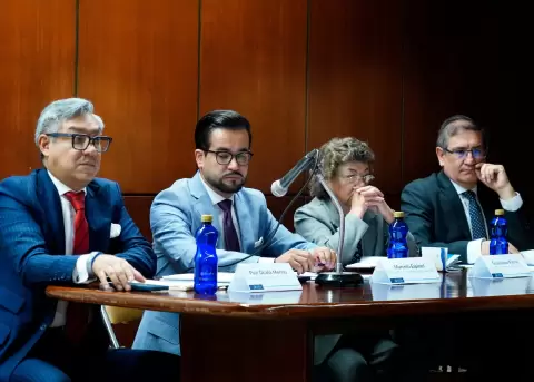 Sociedad civil crea una comisi�n c�vica para vigilar el concurso de selecci�n de un fiscal general