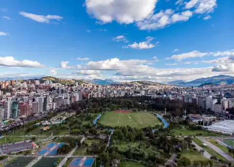 Parque La Carolina, ubicado en el norte de Quito.