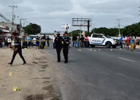 Director de Gesti�n de Riesgos de Santa Elena fue asesinado a tiros frente a universidad