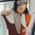 ¿Qué hace y cómo puede potenciarte un estilista de moda?