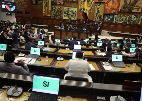 Ley de inteligencia se aprueba con 77 votos