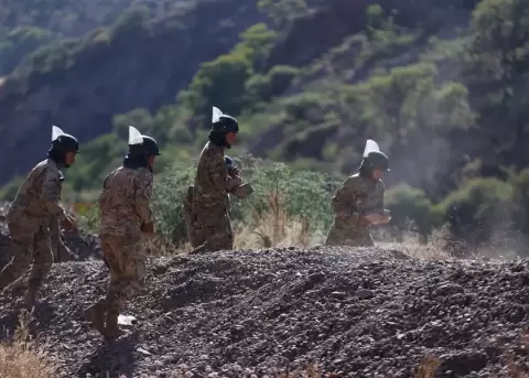 Los bloqueos de afines a Evo Morales derivan en enfrentamientos y p�rdidas millonarias en Bolivia