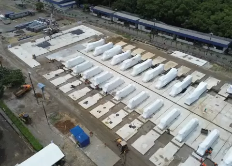 Motores de generaci�n contratados a la empresa Progen.