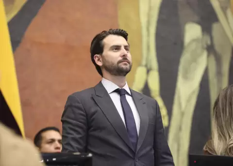 Niels Olsen obtiene fallo favorable en acci�n de protecci�n interpuesta por RC y RETO"