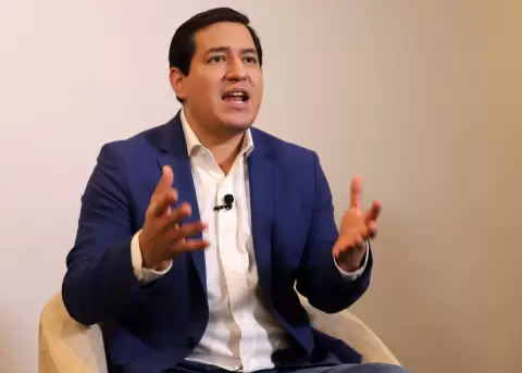 Andr�s Arauz cumpli� su primera presentaci�n peri�dica por el caso Ligados