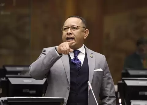 El asamble�sta de la Revoluci�n Ciudadana, Ronal Gonz�lez.