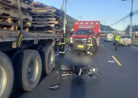 Siniestro de tr�nsito en la v�a a Calacal�.