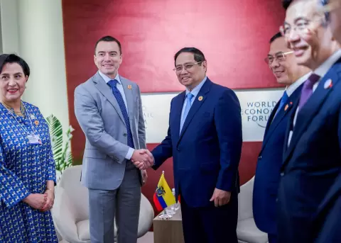 El presidente Daniel Noboa se reuni� con el Primer Ministro de la Rep�blica Socialista de Vietnam, Pham Minh Chinh.