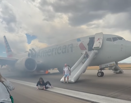 Evacúan avión de American Airlines en Denver por fuego momentos antes ...