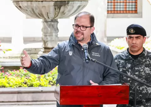 El ministro del Interior, John Reimberg, en el palacio de Carondelet.