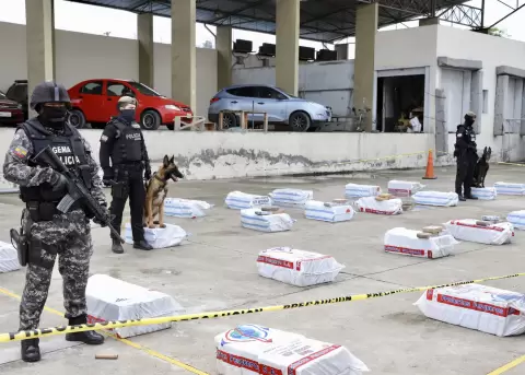 Polic�a Nacional decomisa m�s de 90 toneladas de droga en seis meses y desarticula 20 c�lulas criminales.