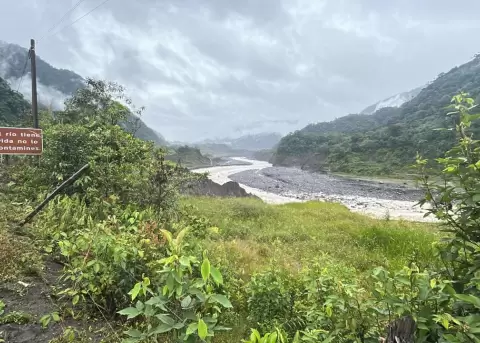 Erosi�n regresiva de los r�os Coca y Loco.