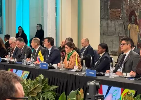 Mar�a Jos� Pinto, vicepresidenta de Ecuador, en la cumbre del Mercosur.