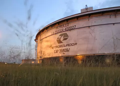 Sistema de Almacenamiento de Crudo en Lago Agrio.