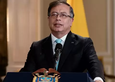 Gobierno colombiano refuerza seguridad del presidente Petro por amenazas latentes