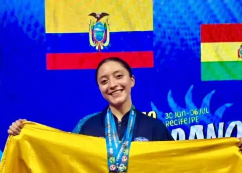 Amy L�pez se consagr� campeona en torneo internacional de karate.