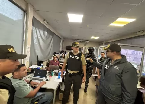 Entidades del Municipio de Dur�n fueron intervenidas por la Polic�a.