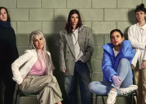 'En el barro': la serie que retrata prisiones femeninas reales.