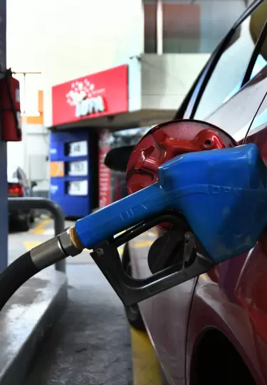 Precio de las gasolinas extra y ecopa�s sube desde este 12 de mayo.