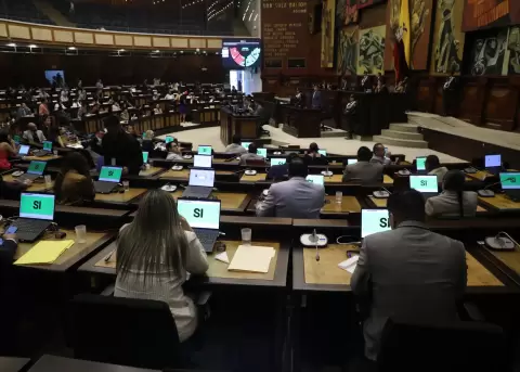 Asamblea Nacional elige a Carlos Espinoza como tercer delegado de la terna del Consejo de la Judicatura