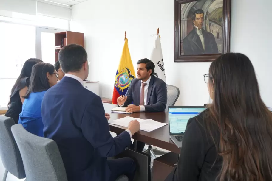 Jimmy Martin Delgado asume el Ministerio de Salud P�blica