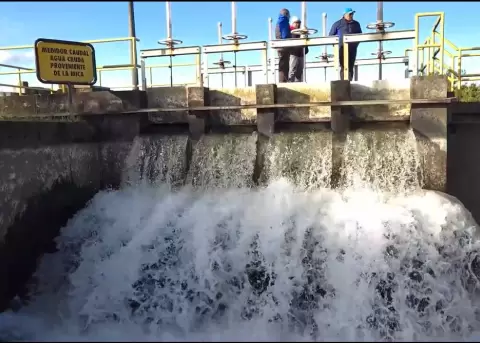 El servicio de agua potable en el sur Quito se restableci� tras cerca de dos semanas.