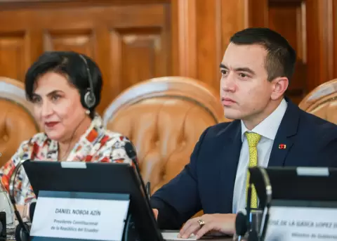 El presidente Daniel Noboa, junto a la canciller, Gabriela Sommerfeld.