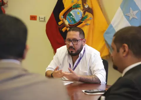 Daniel Rivadeneira asume la Gobernaci�n del Guayas