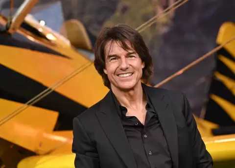 Tom Cruise fue un fan m�s en el concierto de Oasis.