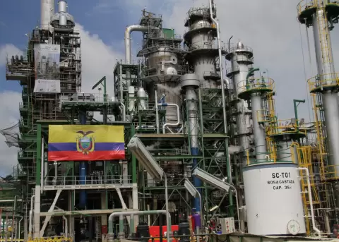 La Refiner�a Esmeraldas volvi� a operar tras una paralizaci�n de dos meses