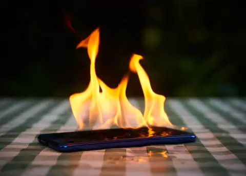 El calor excesivo arruina tu tel�fono.