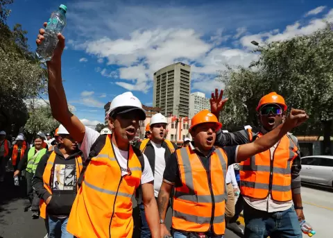 Marcha convocada por la Uni�n de C�maras y Gremios Mineros de Ecuador, en la ciudad de Quito (Ecuador).