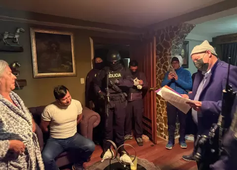 Momento de la detenci�n de Jos� Arroyo, alcalde de Pujil�.