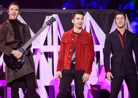 Nueva m�sica de los Jonas Brothers